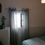 דירה Cantinho Da נאזרה
